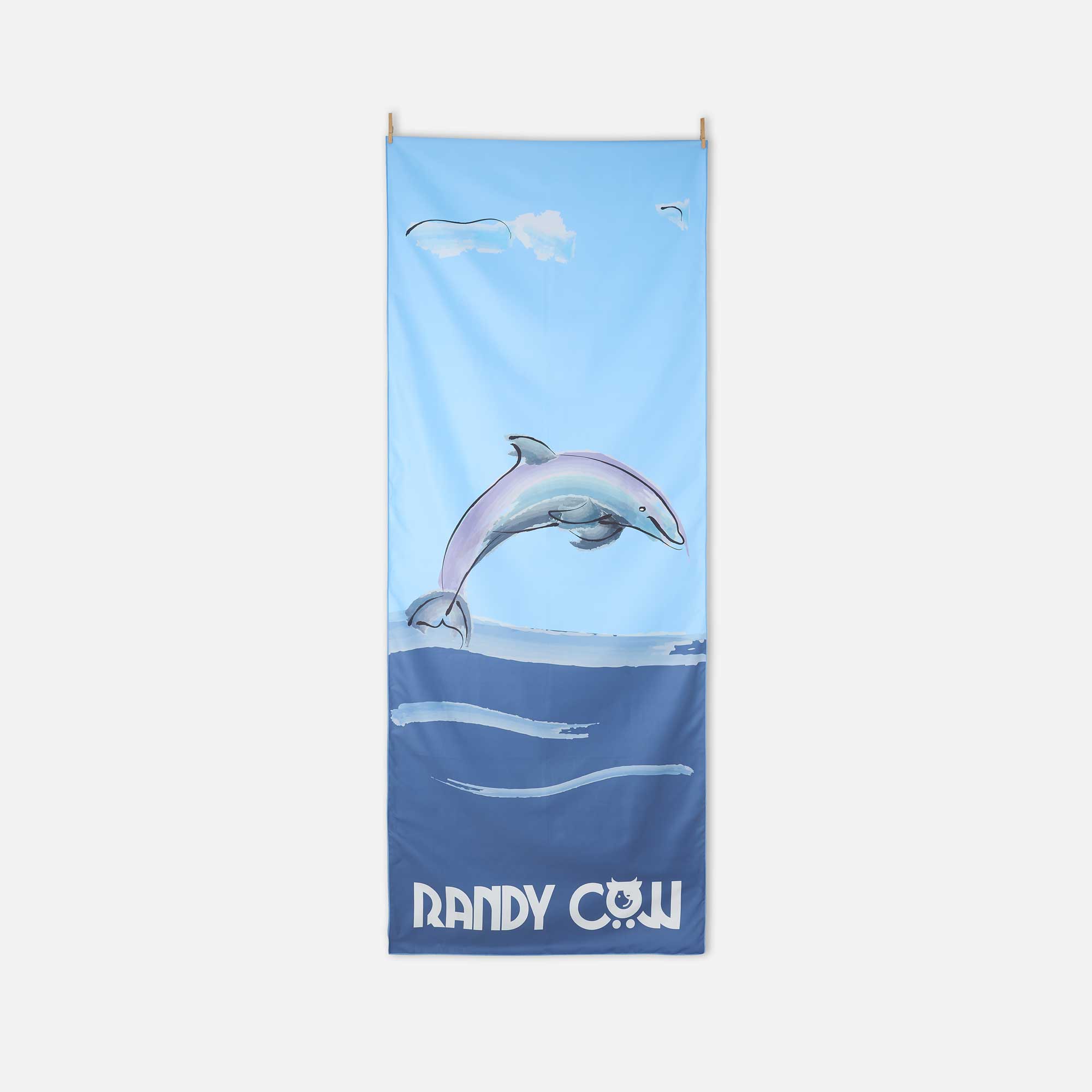 dolphin-towel-1.jpg