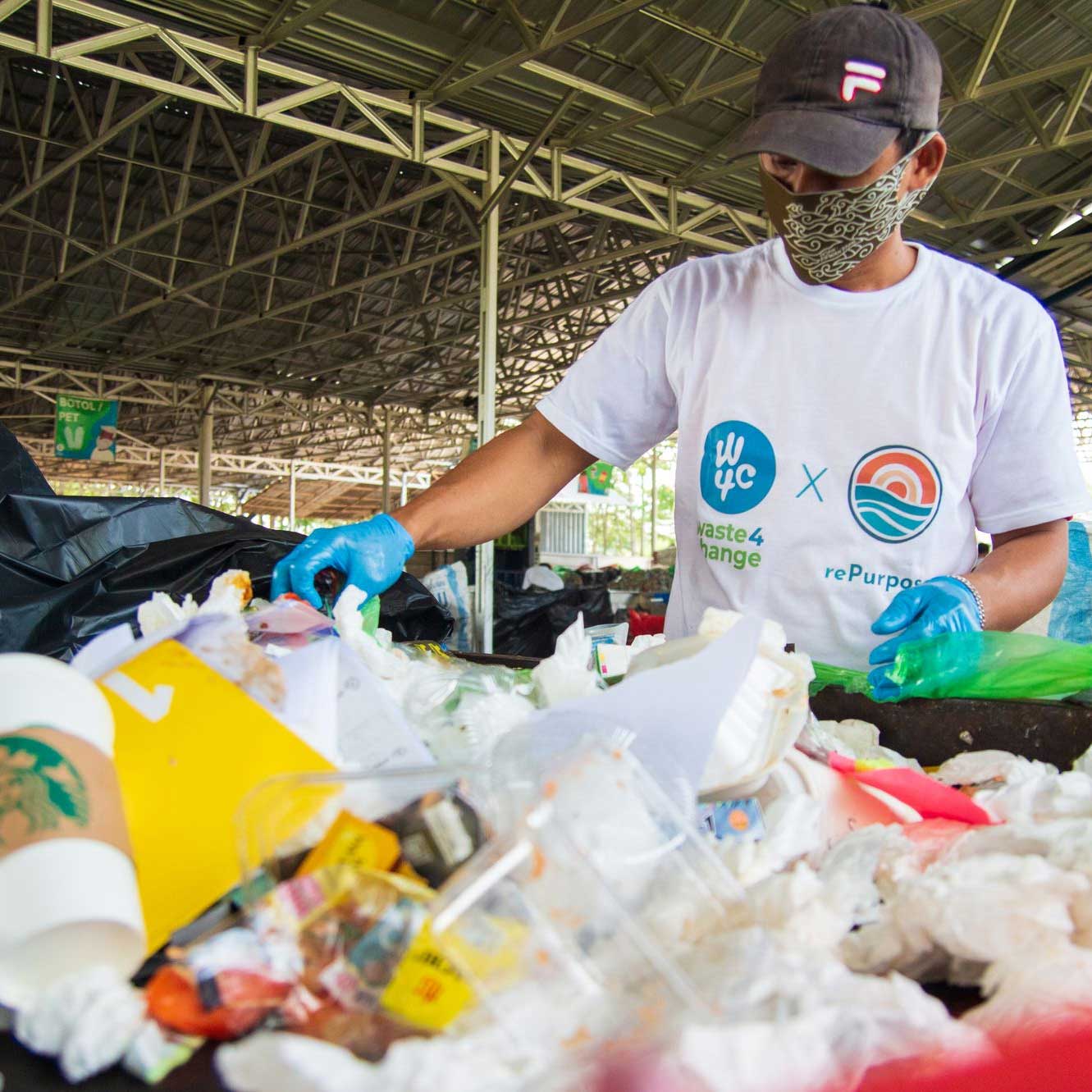 How is ocean plastic being cleaned up?